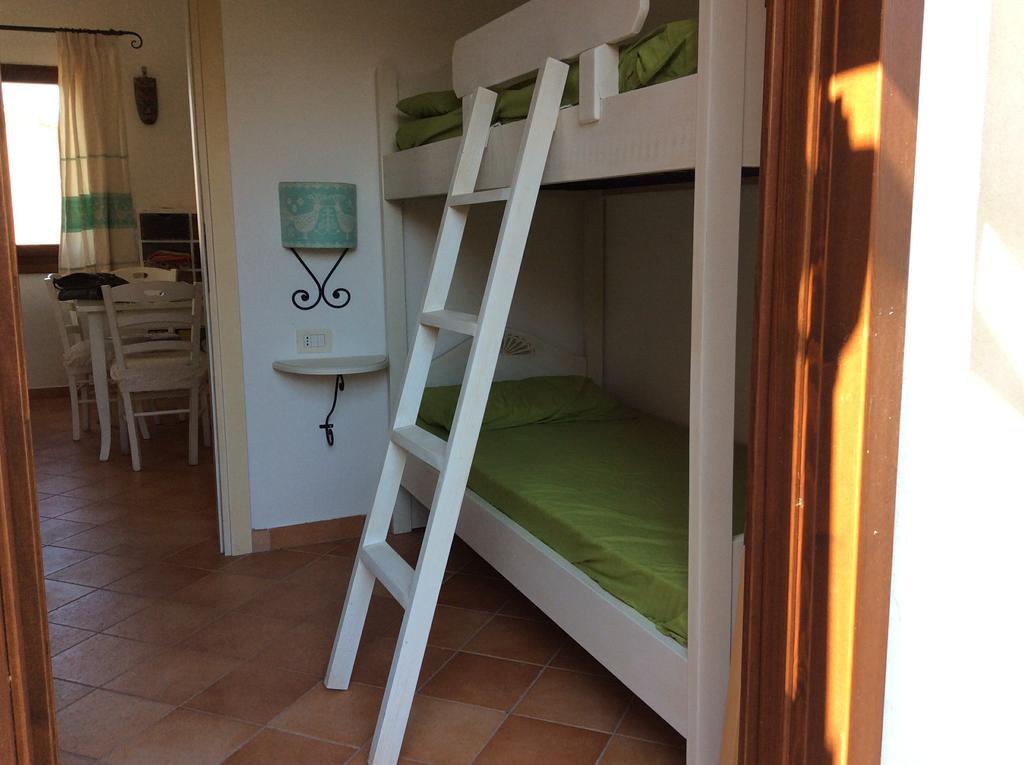 Sardinia Beach Apartments アリエントゥ エクステリア 写真