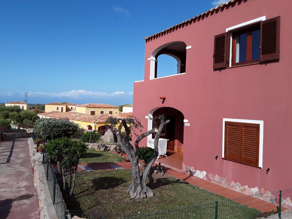 Sardinia Beach Apartments アリエントゥ エクステリア 写真