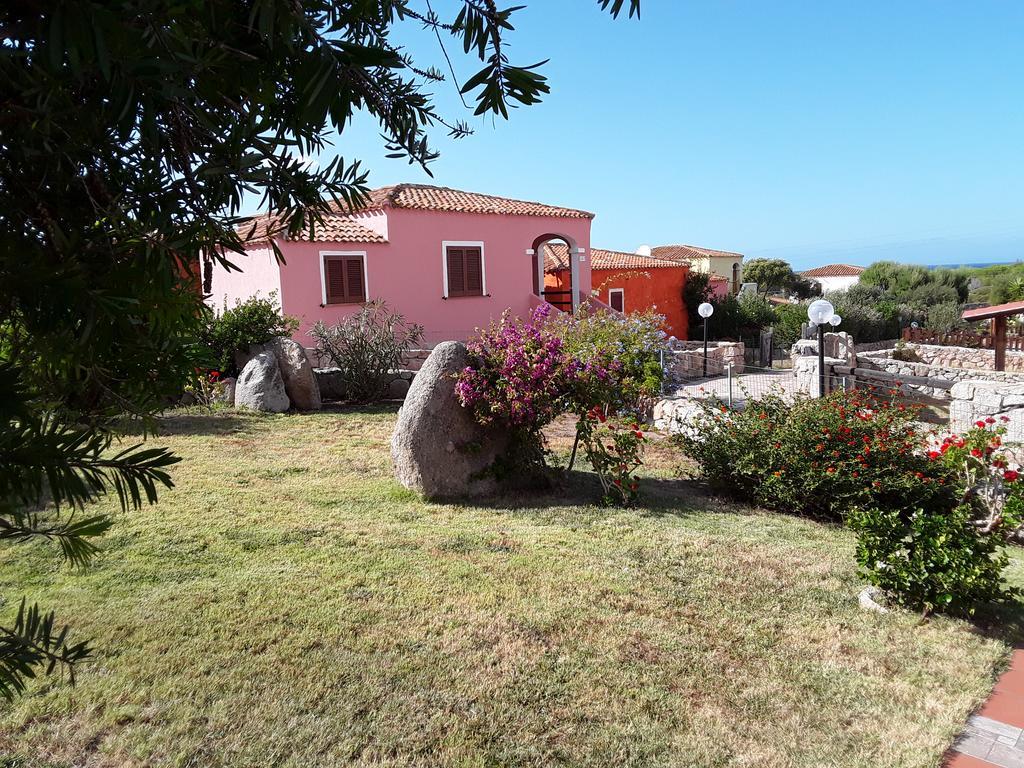 Sardinia Beach Apartments アリエントゥ エクステリア 写真