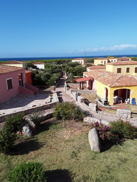 Sardinia Beach Apartments アリエントゥ エクステリア 写真